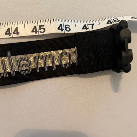 New Without Tags Everywhere Belt Bag 1L Wordmark Black/Gold/White Opal - Picture 7 of 10